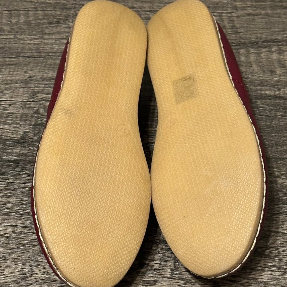 Charix Classic Bordeaux Slip-On, Size 37 - Picture 5 of 7